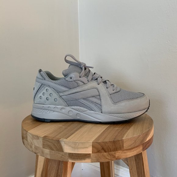 reebok pyro true grey